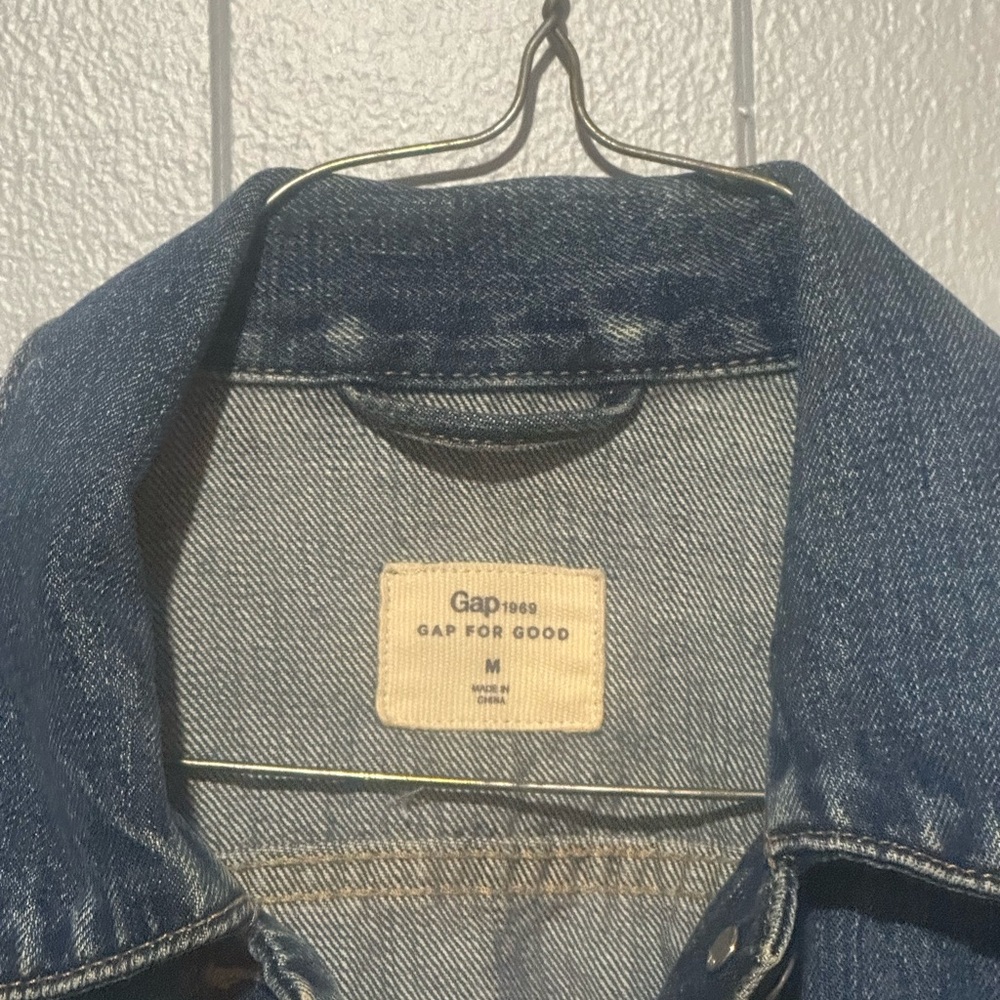 GAP women  Blue Denim Jacket with Rainbow Lettering - Picture 3 of 3